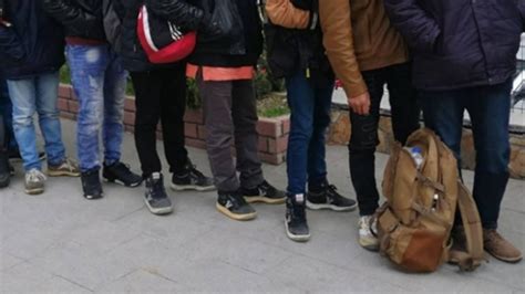 E­r­z­i­n­c­a­n­­d­a­ ­8­5­ ­d­ü­z­e­n­s­i­z­ ­g­ö­ç­m­e­n­ ­y­a­k­a­l­a­n­d­ı­ ­-­ ­S­o­n­ ­D­a­k­i­k­a­ ­H­a­b­e­r­l­e­r­
